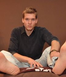 Serving the alpha boys 5d9cb4a42ed47.jpg