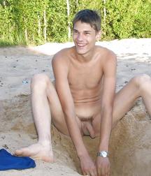 Beauties and hotties 4 5d9e0580c2f62.jpg