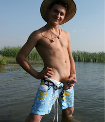 Twinks and hotties 9 5da0b7f1e7d7e.jpg
