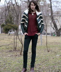 Beauty of long hair 5da0f20dbed35.jpg