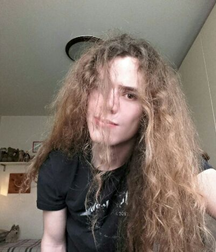 Beauty of long hair 5da0f25cf1a99.png
