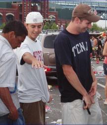 Boys just peeing 5da1f8fb95fcb.jpg