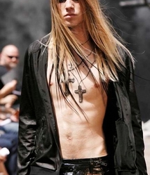 Long hair sexy beauties 5da22459f21cc.jpg