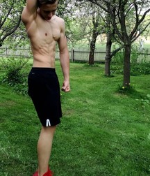Boys in park 5da26fa7d7ec4.jpg