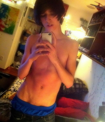 Twinks 187 5da316d0dadb0.jpg