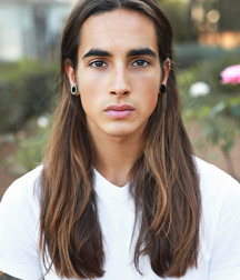 Never cut your hair 5da498f0d23cb.jpg