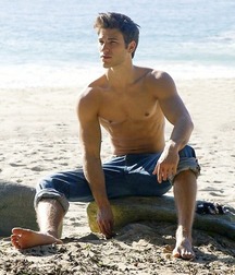Barefoot and flip flops 2 5da4be0c49324.jpg