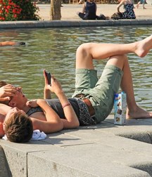 Guys shows feet 5da4d9e1a8a19.jpg