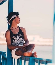 Guys shows feet 5da4d9e65ec36.jpg