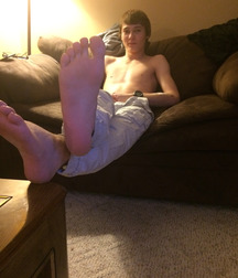 Tasty boyfeet 4 5daa3b7de9ae0.jpg