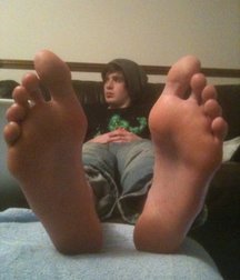 Worship the boys 4 5daa592f61755.jpg