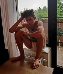Highschool boys 3 5dab54a8f32dd.jpg