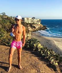 Twinks 192 5dadea322a925.jpg