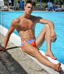 Beauties and hotties 5 5dadf306b60d0.jpg