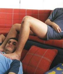 Below my friend's feet 5dadfbf954d6e.jpg