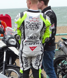 Bikers and buddies 5dadfed3c39eb.jpg