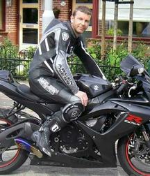 Bikers and buddies 5dadfeee34fcf.jpg