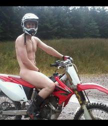 Bikers and buddies 5dadff0026e9e.jpg