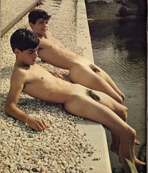 Hot sexy and nude 5dae4d6bdb8b9.jpg