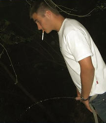 Boys taking a leak 6 5dae58ae4103b.jpg