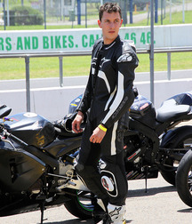 Biker in boots and leather 5db1c3fad87a8.jpg