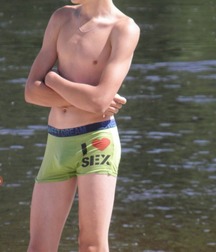 Twinks 193 5db1cb3926237.jpg