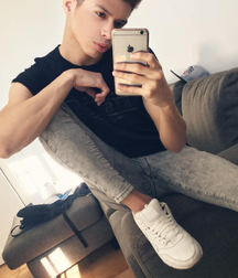 Sneaker boys 11 5db1d93462a87.png