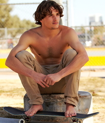 Sexy and barefoot 5db333f247fec.jpg