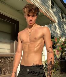 Twinks 196 5db4c58240008.jpg