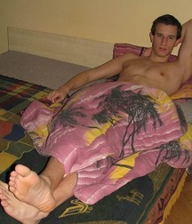 Suckable toes 2 5db703e0ae603.jpg