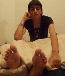 Suckable toes 2 5db703f28cd0d.jpg
