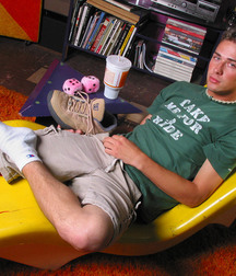 Webfinds boy feet 2 5db86d2454007.jpg