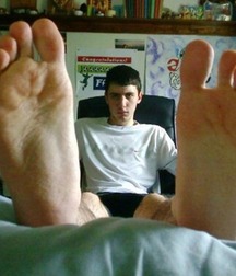 Webfinds boy feet 2 5db86d5f4ac69.jpg