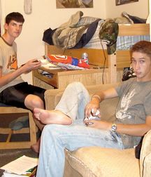 Webfinds boy feet 2 5db86d6d29446.jpg