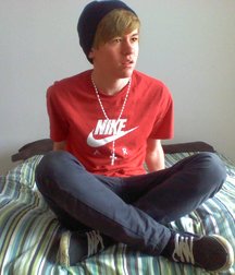 Lovely Boys 5db875a9636df.jpg