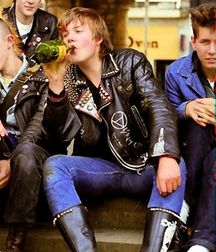 Leather and boot boys 5db8aee88af71.jpg