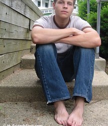 Webfinds boy feet 3 5db8bb6c16838.jpg