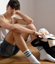 Sneaker sox and feet boys 5db9c0ed4b257.jpg