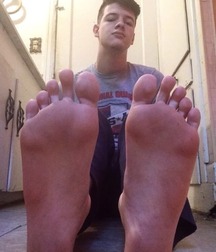 Love the boys feet 5dba0ece77428.jpg