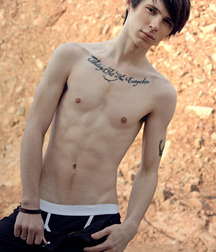 Twinks 197 5dba33dc05461.jpg