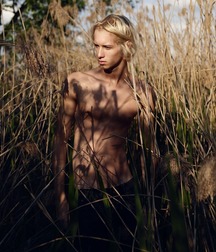 Amazing blonde beauties 5dbc7bf5ada9e.jpg