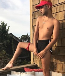 Famous feet 5dbda5ae4370c.jpg