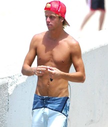 Swim and beach boys 3 5dbdfcb774ff2.jpg
