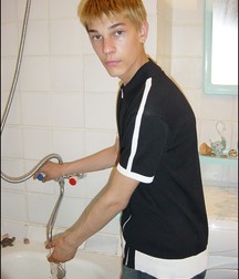 Ton @ home 5dbe17629e784.jpg