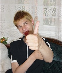 Ton @ home 5dbe17694494e.jpg