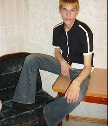 Ton @ home 5dbe1775bf28f.jpg