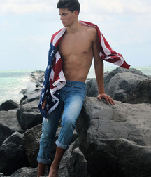 Tasty boys 5dbe30d51e23b.jpg