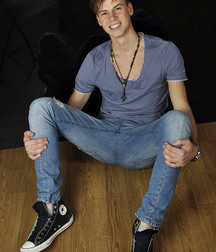Blue jeans boys 5dbed91bd5ca1.jpg