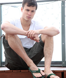 Teen boys  5dbf1e314a863.jpg