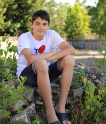 Teen boys  5dbf1e793ef17.jpg